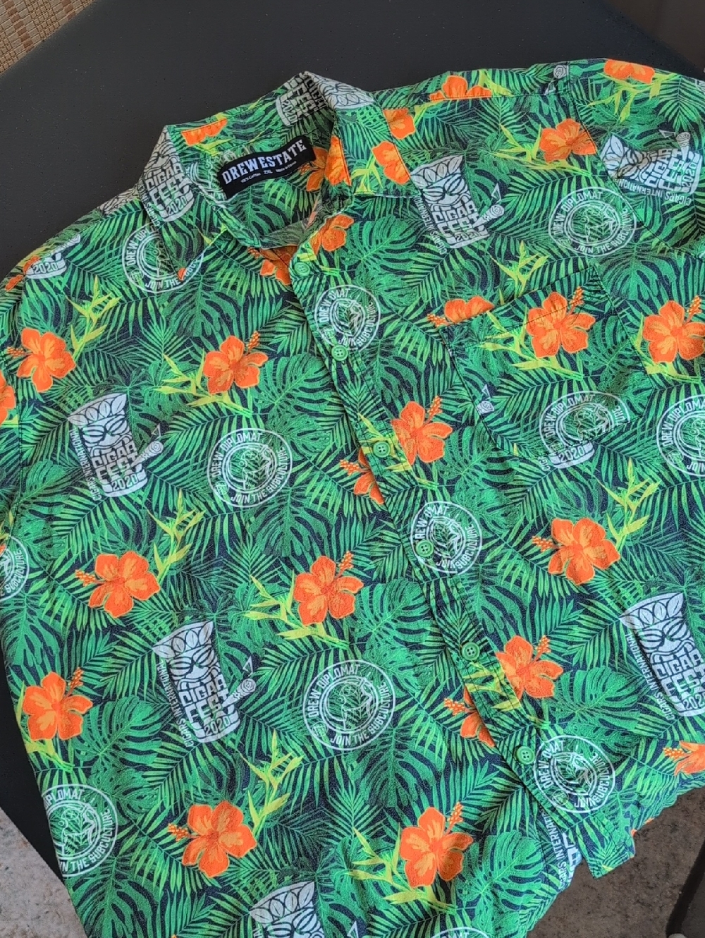 DREW ESTATE Men’s Cigar Fest Tiki Hawaiian Camp Shirt